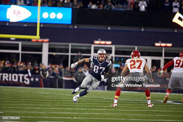 Playoffs: New England Patriots Rob Gronkowski in action vs Kansas City Chiefs at Gillette Stadium. Foxborough, MA 1/16/2016 CREDIT: Winslow Townson