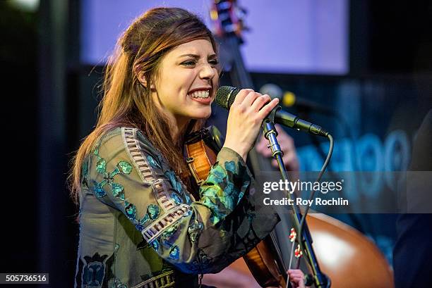Erin Slaver Photos and Premium High Res Pictures - Getty Images