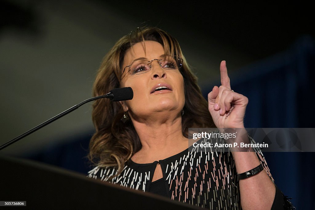 Donald Trump Makes Campaign Swing Through Iowa