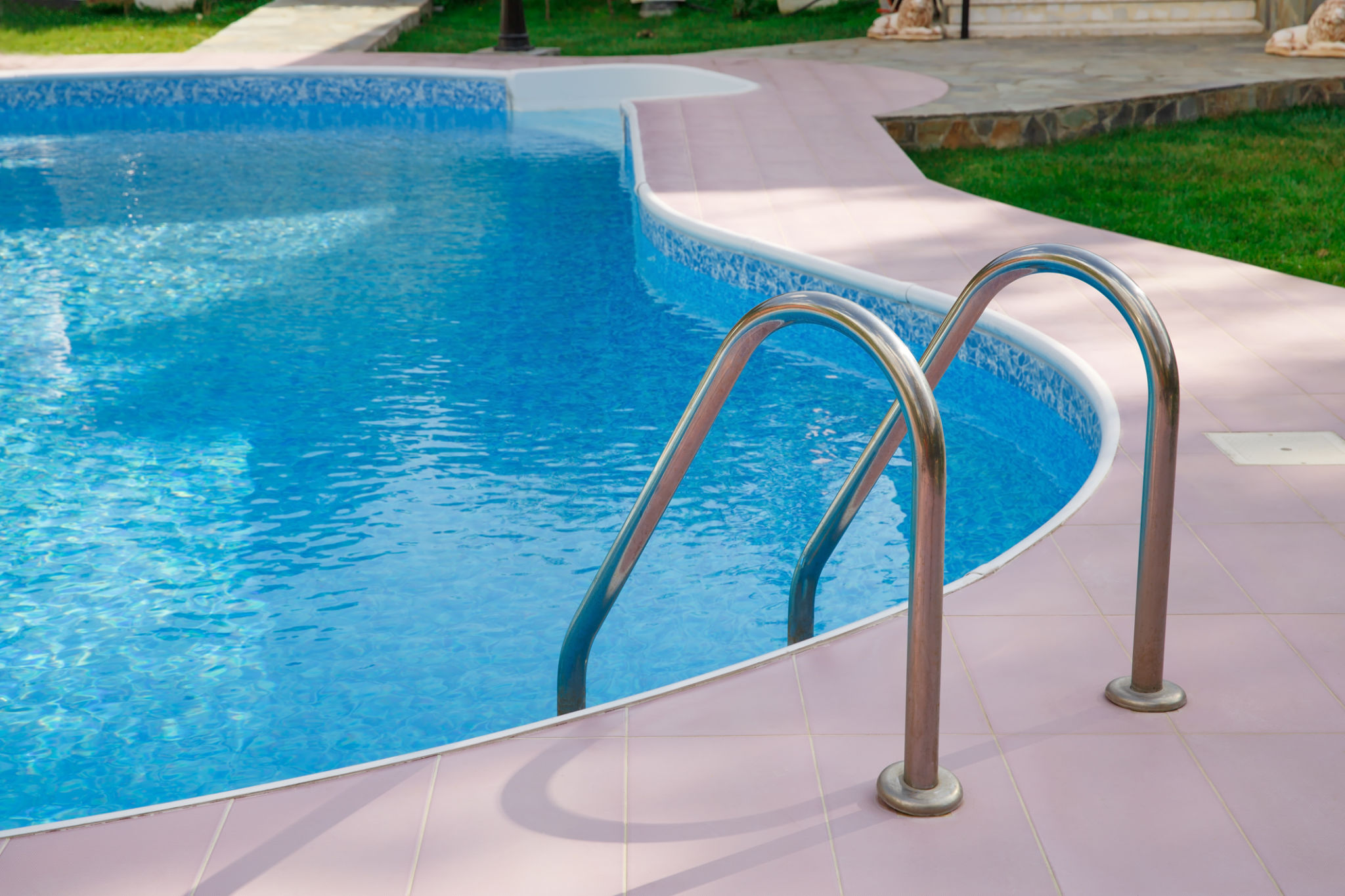 clean pool area