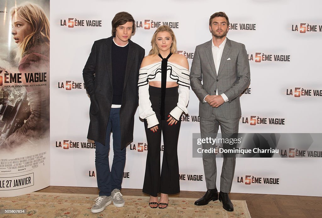 "The 5th Wave" Paris Photocall At Hotel Le Bristol