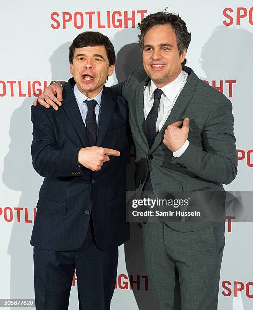 Michael Rezendes and Mark Ruffalo arrives for the UK Premiere of Spotlight at The Washington Mayfair on January 20, 2016 in London, England.