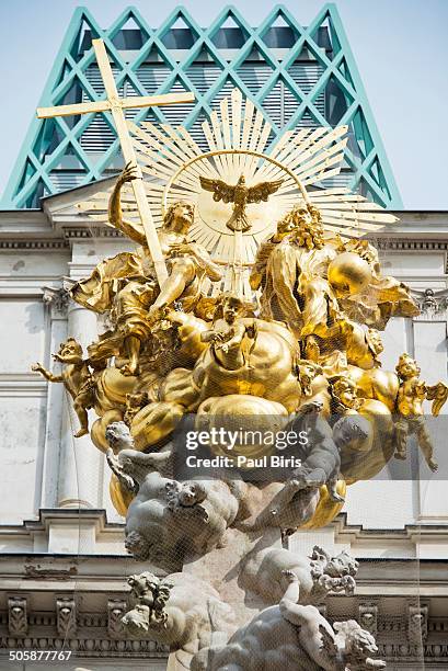 pestsaule or plague column  golden top - pestsäule vienna stock pictures, royalty-free photos & images