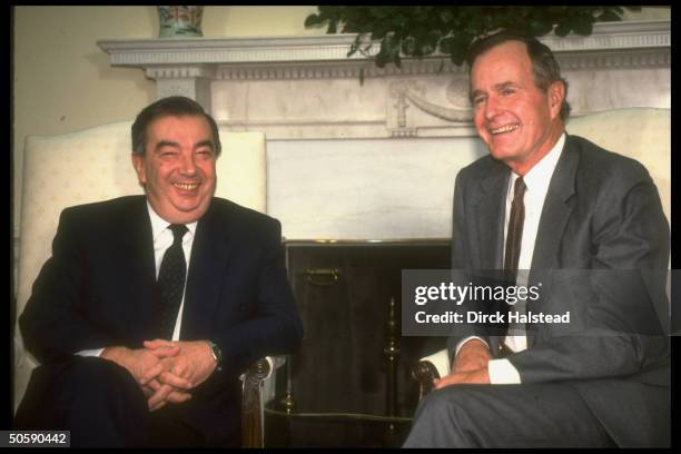 Pres. Bush mtg. W. Soviet Mideast envoy Yevgeny Primakov re gulf crisis , in WH Oval Office.