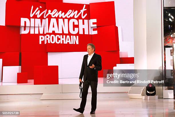 Presenter of the show Michel Drucker presents the 'Vivement Dimanche' French TV Show at Pavillon Gabriel on January 20, 2016 in Paris, France.