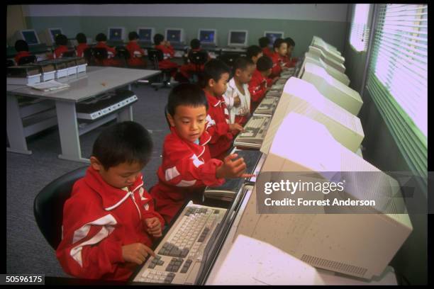 1st Graders Learning Photos and Premium High Res Pictures - Getty Images