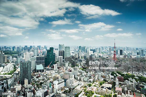 tokyo urban skyline, japan - chiyoda stockfoto's en -beelden