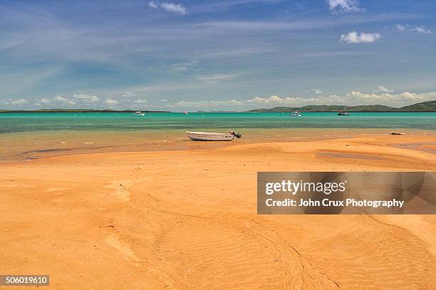 thursday island beach - torres strait ストックフォトと画像