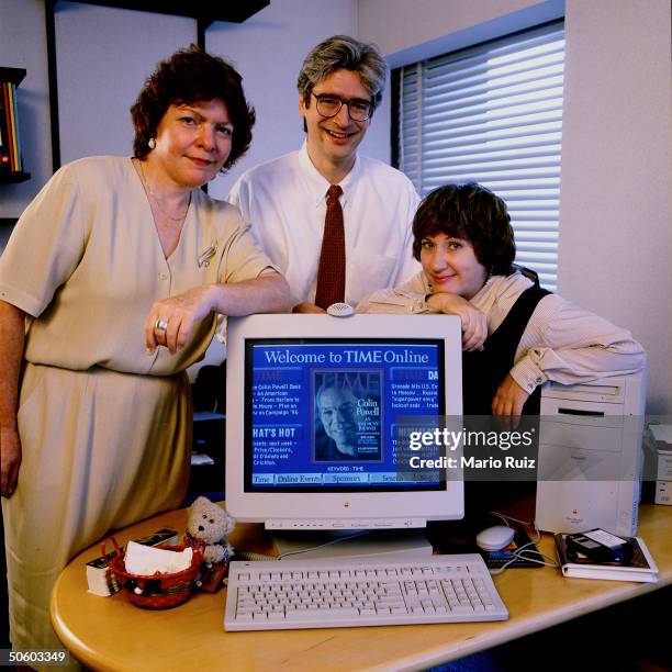 Larry Strutton 7,139 Janet May Photos & High Res Pictures - Getty Images
