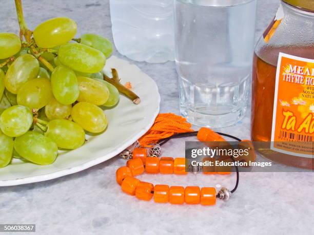 Europ, Greece, Antiparos Island, Komboloi , Honey And Grapes And Water, Elements Of The Greek Culture Europa, Grecia, Isola Di Antiparos, Komboloi ,...