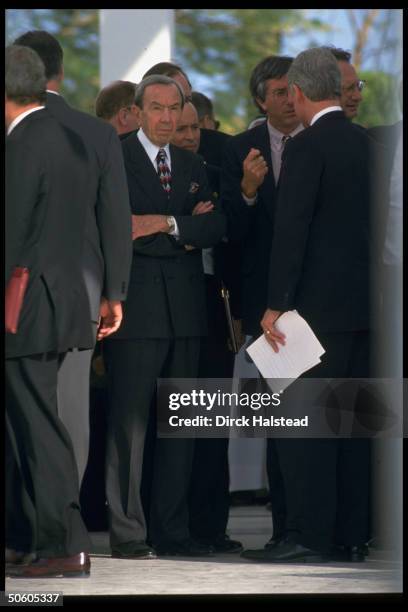 Pres. Clinton w. State Secy. Christopher , Dennis Ross & CIA's Deutch at world ldrship conf. On terror & Mideast peace.