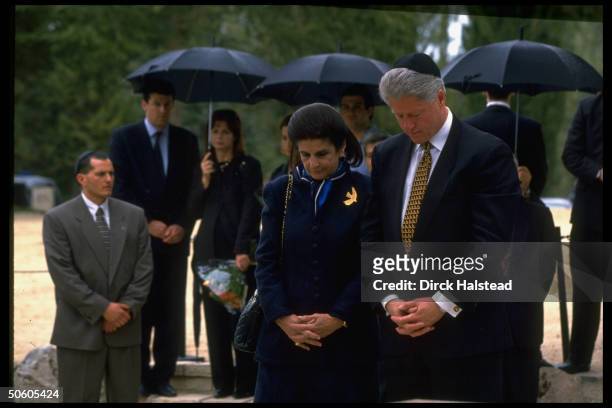 Pres. Bill Clinton w. Yitzhak Rabin's widow Leah, visiting slain PM's grave, paying respects while visiting re terror & peace.