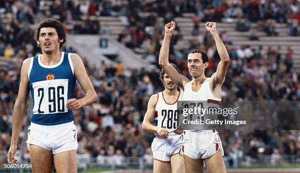 Steve Ovett of Great Britain celebrates after winning the men's 800 metres final during the 1980 Summer Olympic Games on July 26, 1980 in Moscow,...