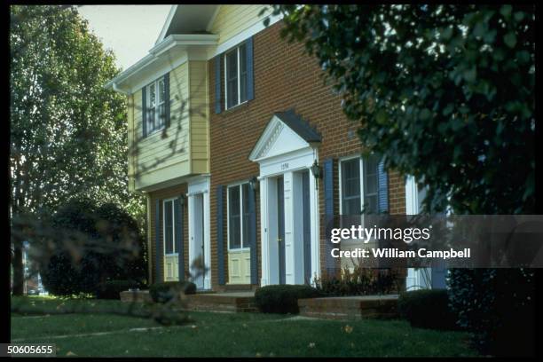 Townhouse of neurologist Ray Mettetal Jr., who is accused of attempting to murder head of Vanderbilt Univ. Dept. Of neurosurgery Dr. George Allen.