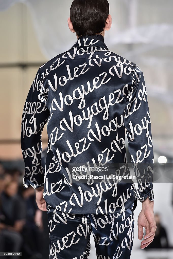 Louis Vuitton : Runway - Paris Fashion Week - Menswear F/W 2016-2017