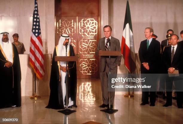 Pres. Bush & Kuwaiti Emir Jaber al-Ahmad Al Sabah at podiums, w. State Secy. Baker , re mtgs. On gulf crisis, at Al-Hamra guest palace.