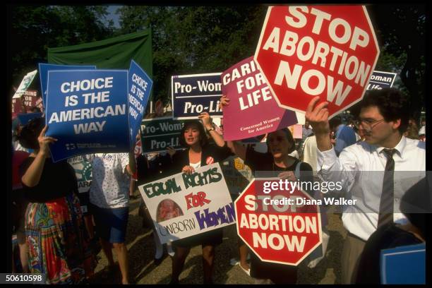 Pro Life Cons 2,709 Pro Life Pro Choice Photos & High Res Pictures - Getty Images