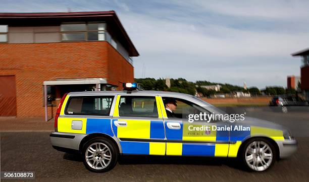 speeding police car - kent police stock pictures, royalty-free photos & images