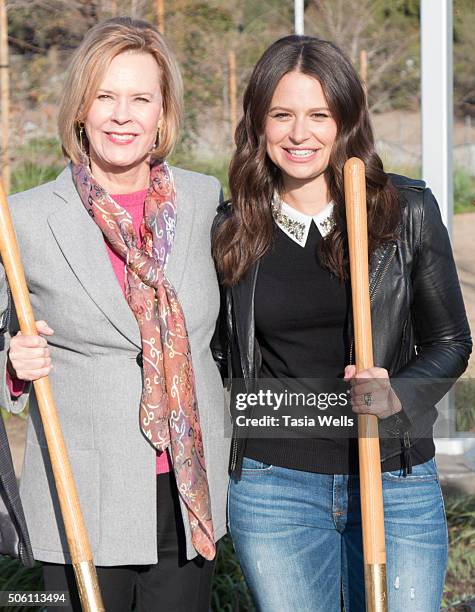 Actress/SAG Awards committee chair JoBeth Williams and actress Katie Lowes attends the 22nd annual Screen Actors Guild Awards and American Forests...