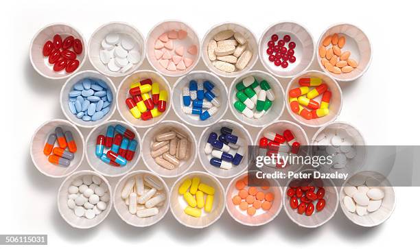 close-up of prescription drugs - medicamentos fotografías e imágenes de stock
