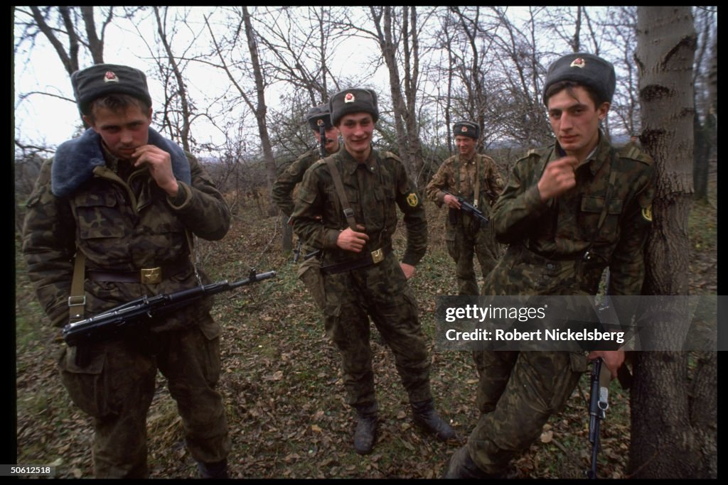Russian troops at Chechen road block, re