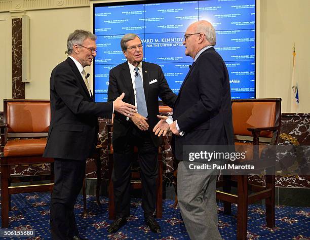 Former Senate Majority Leaders Tom Daschle and Trent Lott discuss their new co-authored book "Crisis Point" and reaching across the aisle to make the...