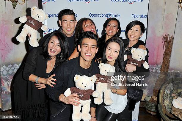 Nana Landi, Ike Pyun, Alex Landi, Chefdance CEO Mimi Kim, Jamie Choi, Jennifer Jung and Lisa Dang attend SmileDance Park City Dinner Benefiting...