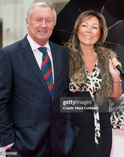 Chris Tarrant and Jane Bird arrive for The Sun Military Awards at The Guildhall on January 22, 2016 in London, England.