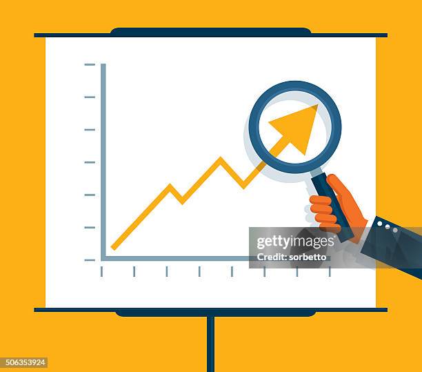 ilustraciones, imágenes clip art, dibujos animados e iconos de stock de examinar los beneficios - ganar dinero