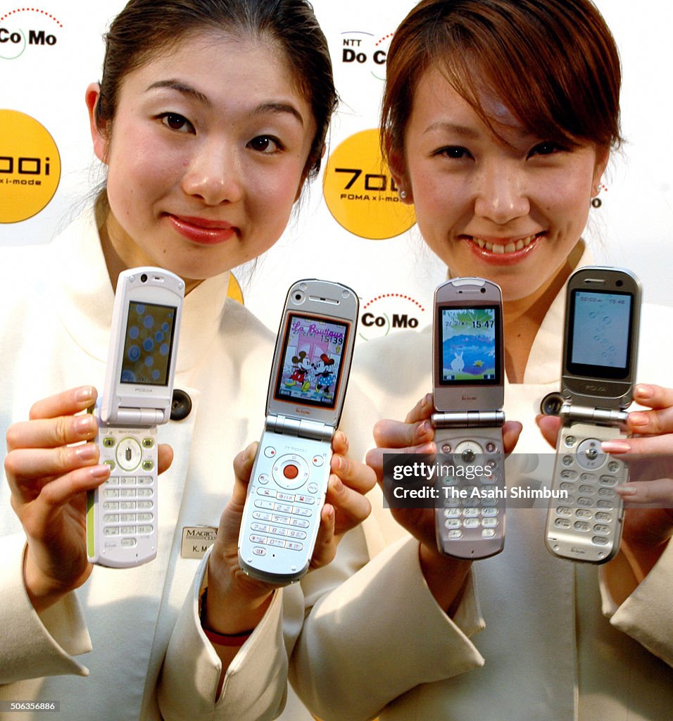 NTT DoCoMo Introduces New Mobile Phones