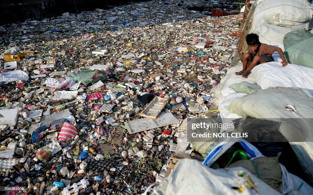 PHILIPPINES-ENVIRONMENT-POLLUTION-POVERTY