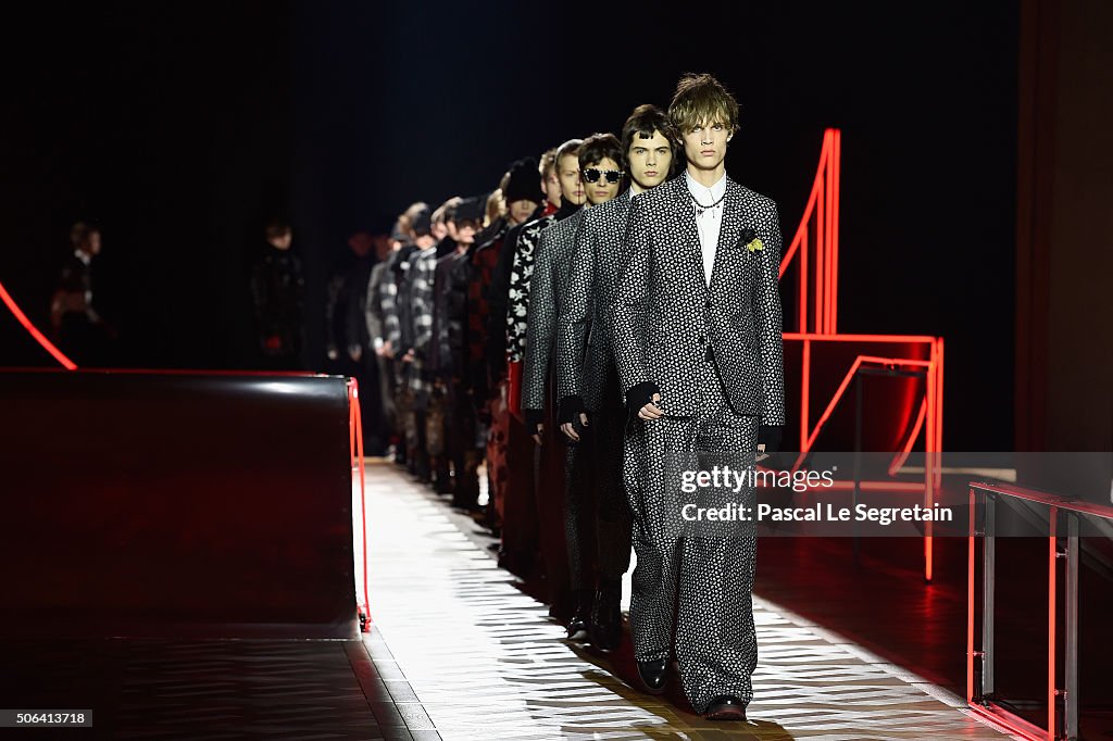 Dior Homme : Runway - Paris Fashion Week - Menswear F/W 2016-2017