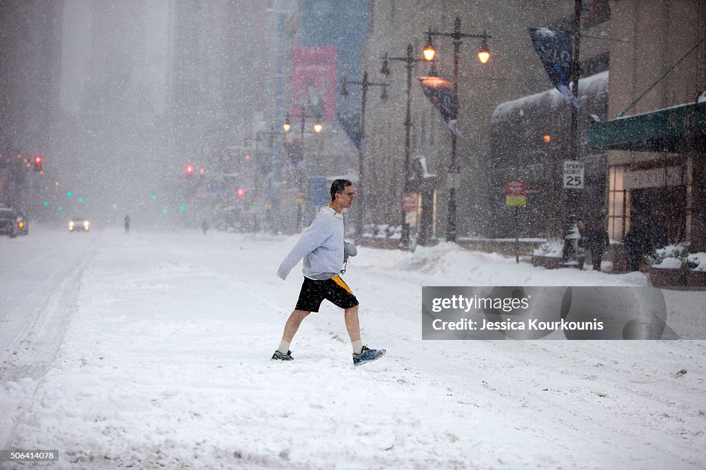 Huge Snow Storm Slams Into Mid Atlantic States