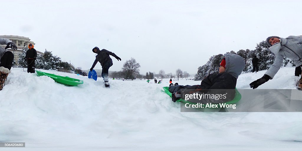 Huge Snow Storm Slams Into Mid Atlantic States