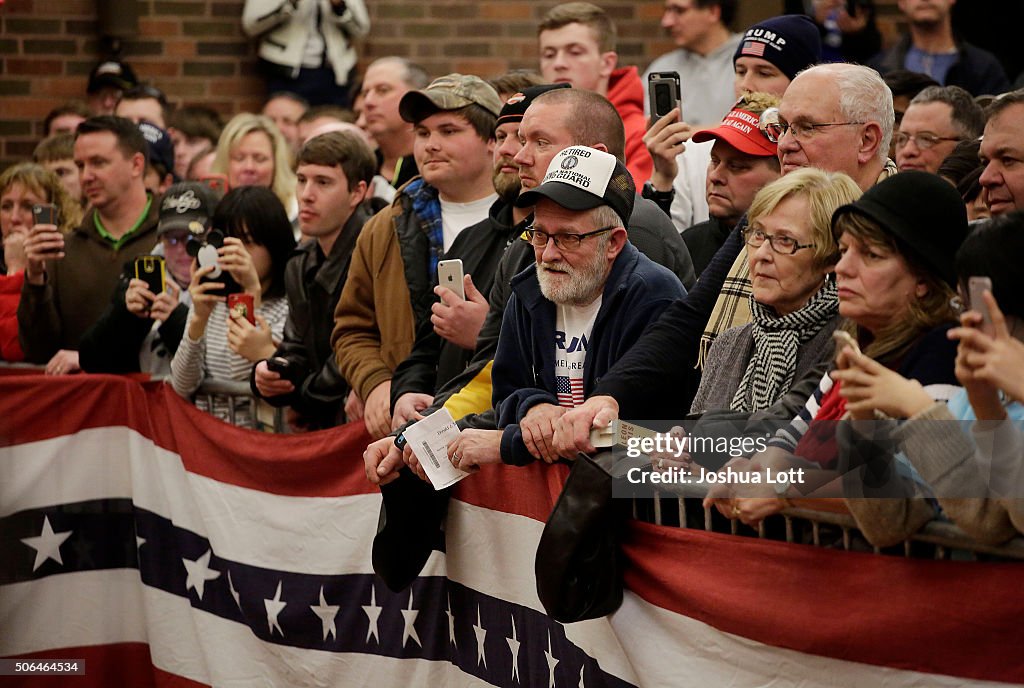 Donald Trump Campaigns In Iowa Ahead Of Caucuses