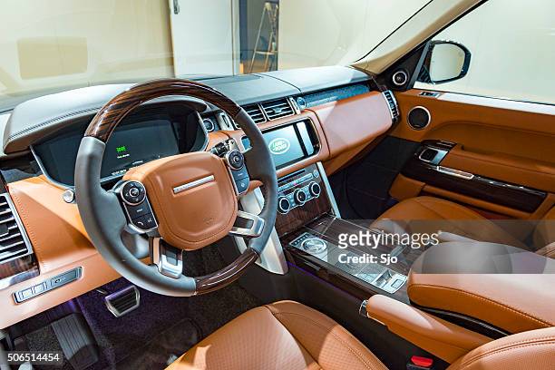range rover offroad suv car luxurious  interior - range rover stock pictures, royalty-free photos & images