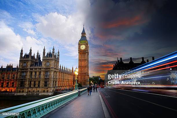 day to night on westminster bridge - city of westminster london 個照片及圖片檔