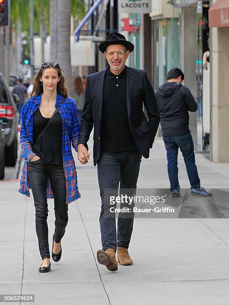 Jeff Goldblum and his wife Emilie Livingston are seen on January 23, 2016 in Los Angeles, California.