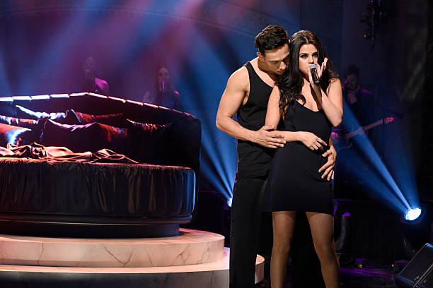 Ronda Rousey" Episode 1694 -- Pictured: Musical guest Selena Gomez performs on January 23, 2016 --