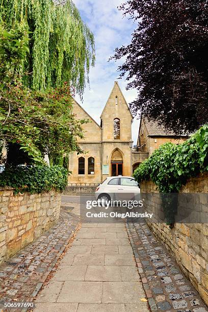 small town street, chipping campden, cotswold, england, uk. - stationery elegant stock pictures, royalty-free photos & images