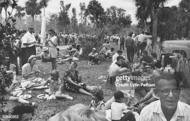 Barbeque in swamp in Florida.