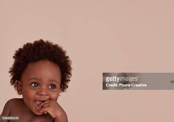 mother and baby - black hair stockfoto's en -beelden
