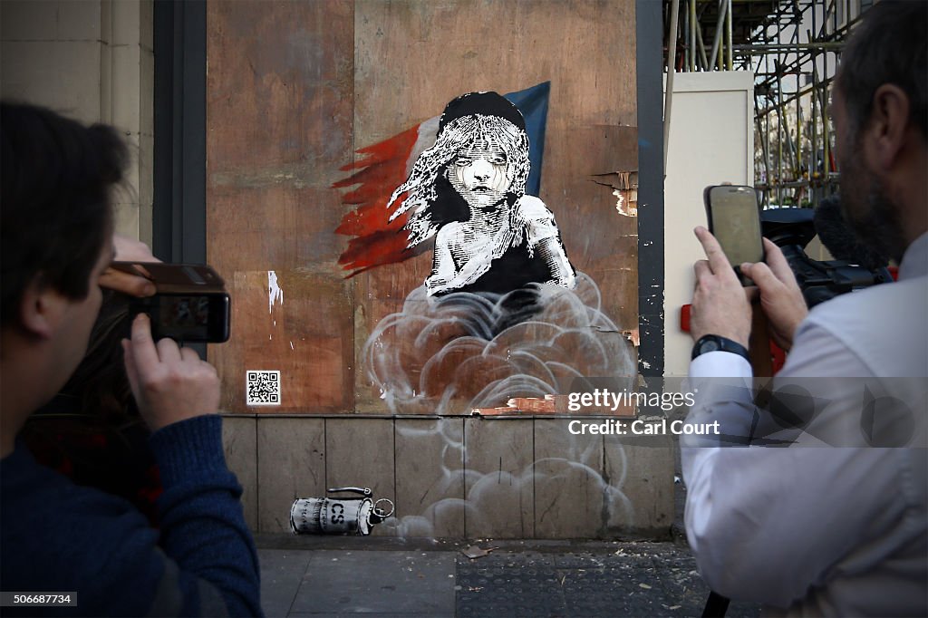 A New Banksy Appears Protesting Over The Use Of Teargas On Migrants In Calais