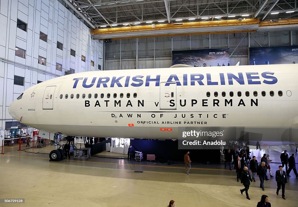 "Batman v Superman: Dawn of Justice" themed Turkish Airlines Airliner