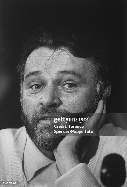 Welsh actor Richard Burton in Oxford to play the role of 'Dr Faustus' in an Oxford University Dramatic Society production of the play by Christopher...