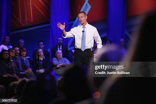 Democratic presidential candidate Martin O'Malley participates in a town hall forum hosted by CNN at Drake University on January 25, 2016 in Des...