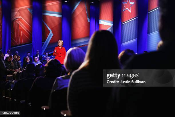 Democratic presidential candidate Hillary Clinton participates in a town hall forum hosted by CNN at Drake University on January 25, 2016 in Des...