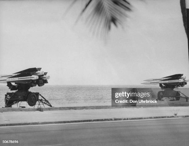 Army hawk missiles on portable launchers sitting on beach during crisis w. Cuba regarding Soviet missiles there.