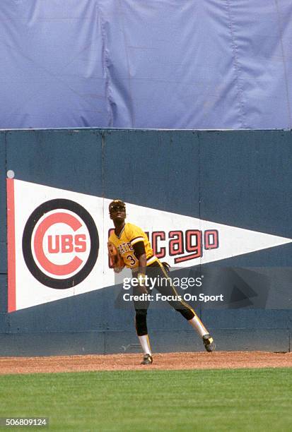 Marvell Wynne of the Pittsburgh Pirates throws the ball back into the infield against the New York Mets during an Major League Baseball game circa...