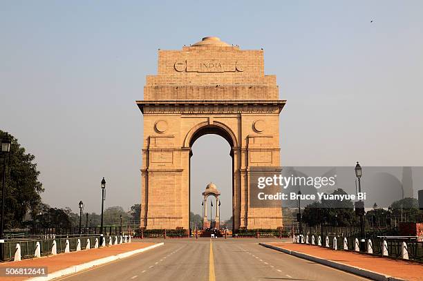 india gate - monumento stock-fotos und bilder